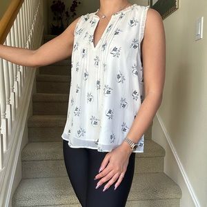 Cute easy Abercrombie and Fitch top